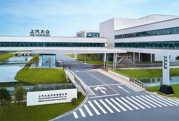 品牌丨合资品牌销冠续写传奇：上汽大众以"油电并进"迎战2025