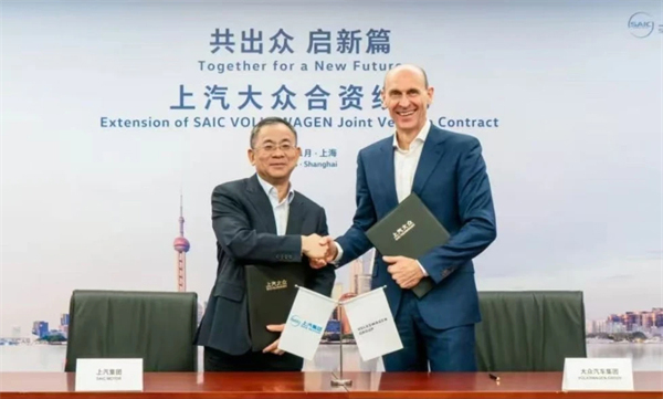 汽车强国路上，步履不停的上汽