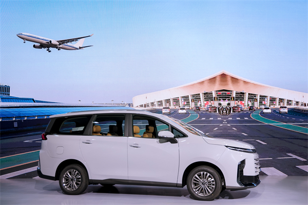 大空间、更省钱、长续航，“国民家用MPV”上汽大通G50混动MPV开启预售，满足家庭用车、旅游出行等全需求！